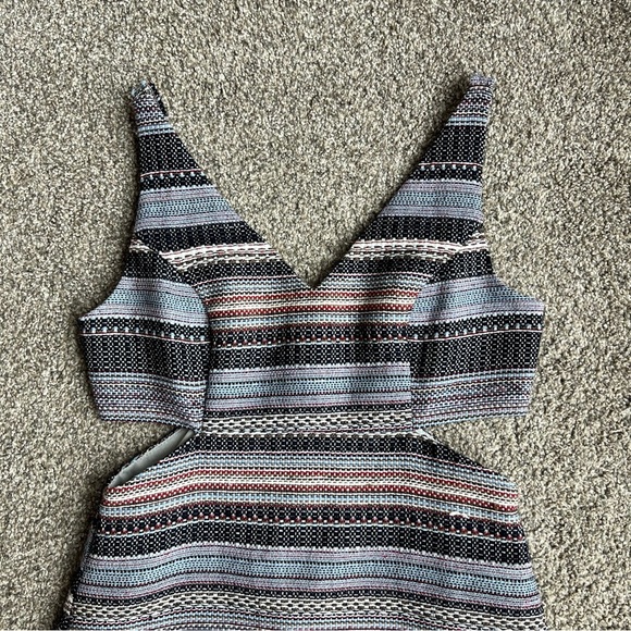 Venus Multi Color Tweed Cut Out Mini Dress With Fringe Hem, Size 6 - Picture 2 of 12